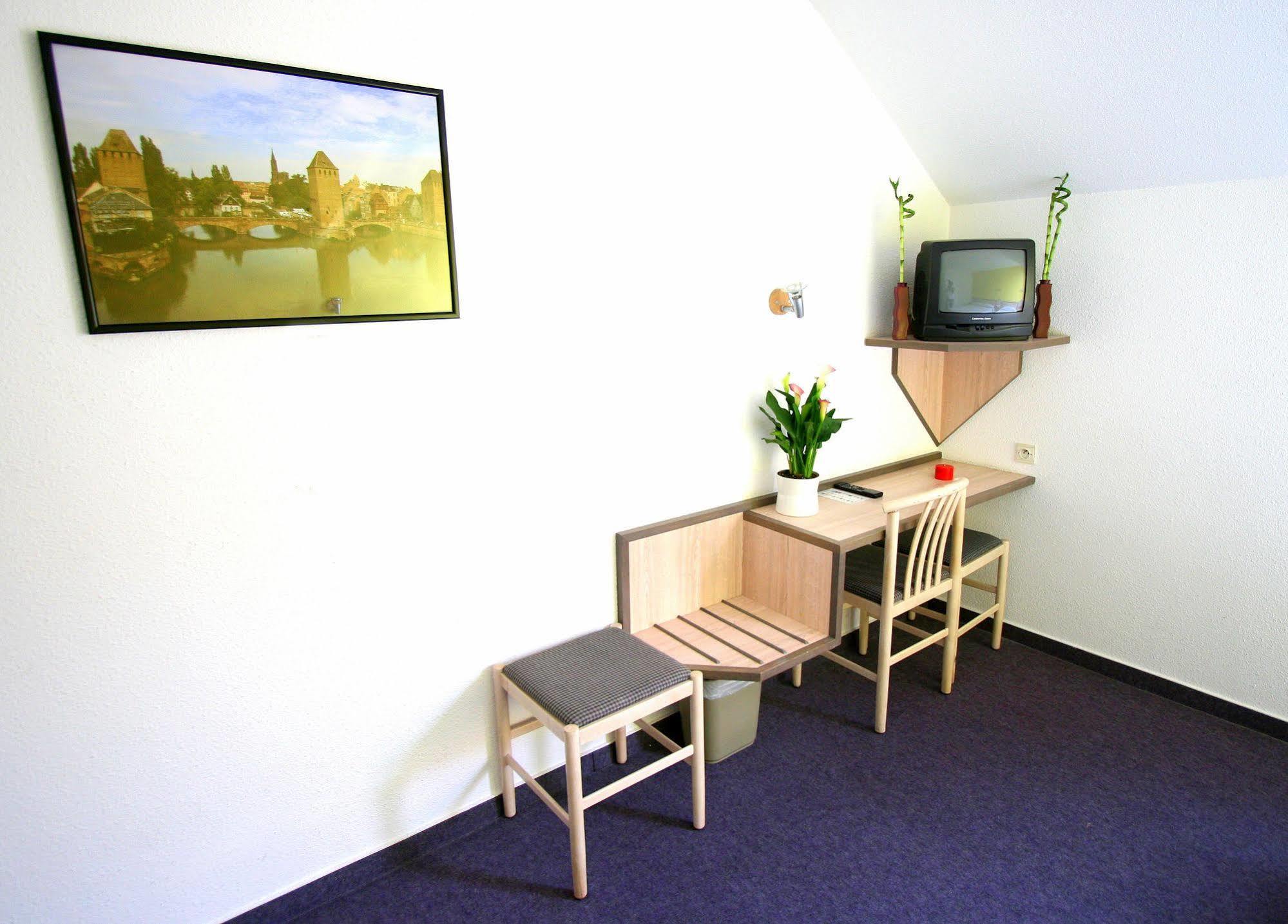 East Hotel Hoenheim Eksteriør bilde